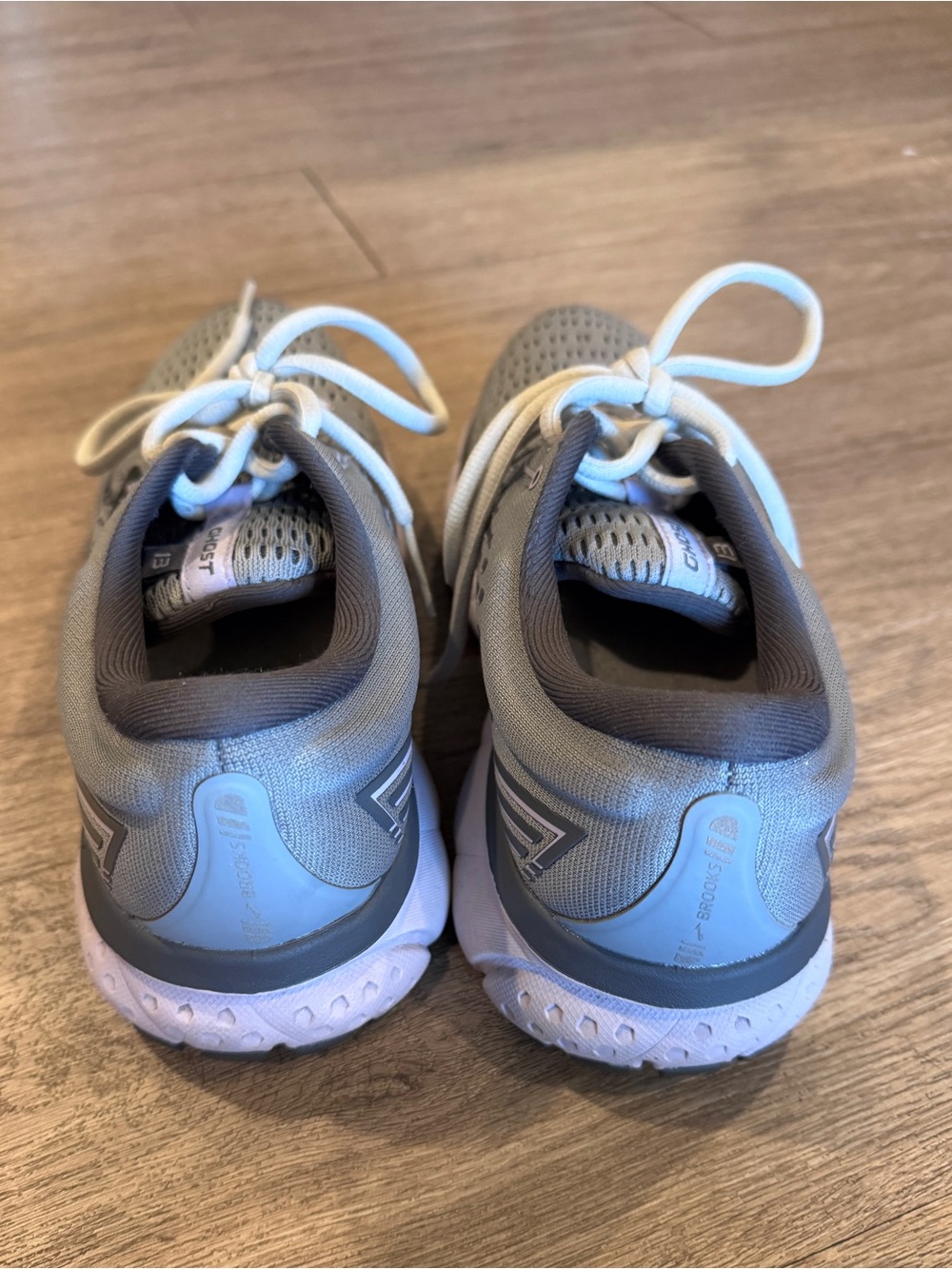 Brooks Ghost 13 Gray Sneakers in Size 7.5 - Picture 4 of 8